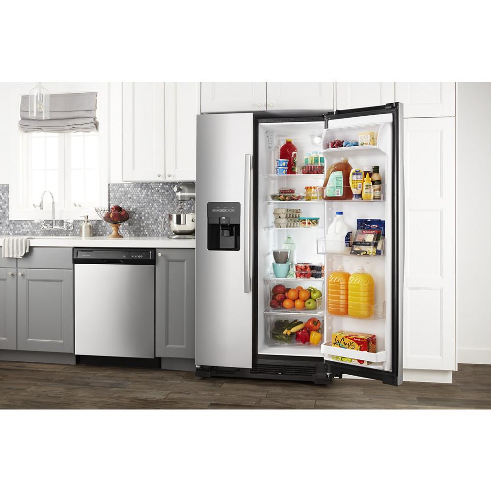 AMANA 24.6 Cu Ft Side By Side Ref with Ice and water dispenser
