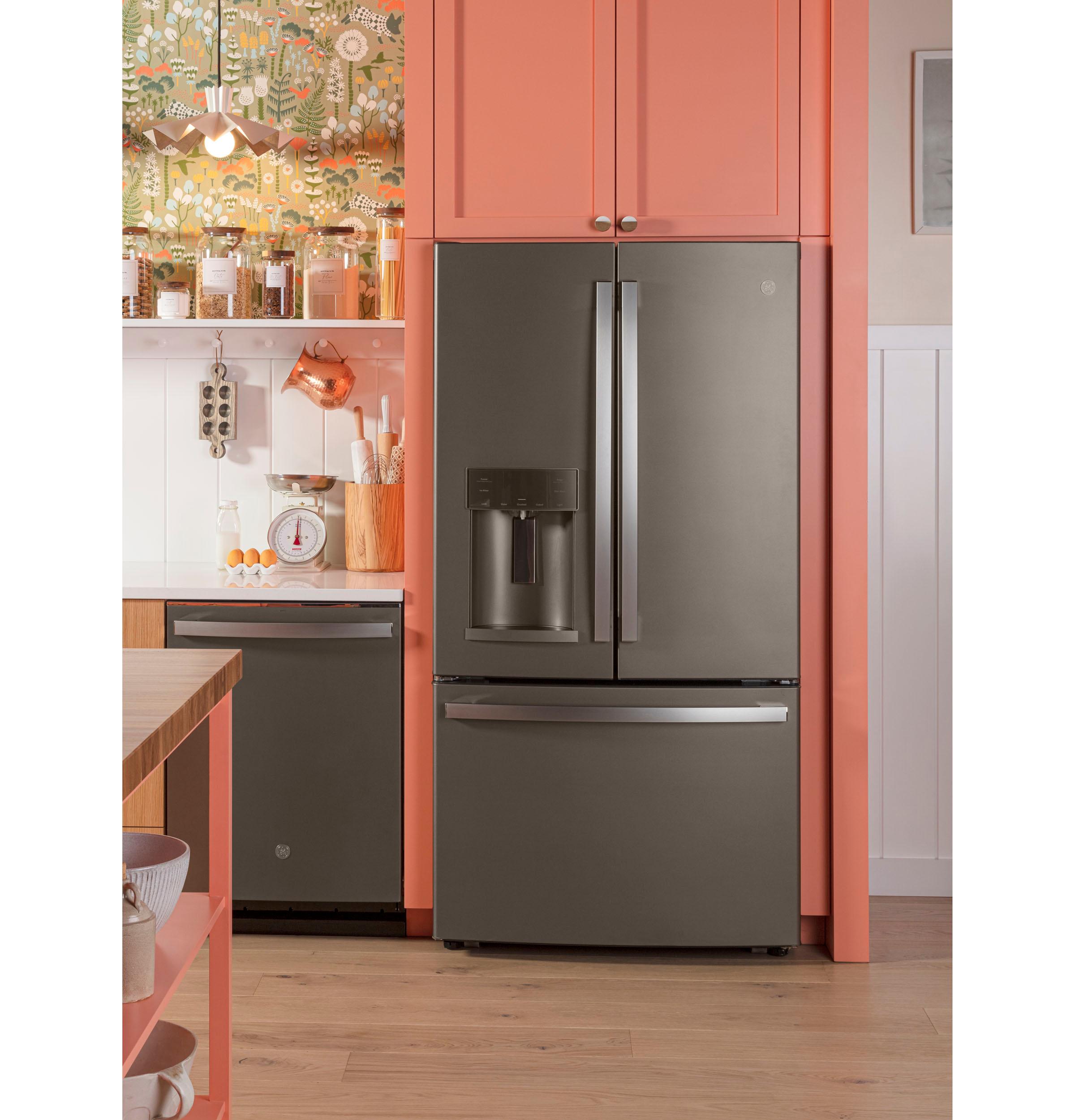 GENERAL ELECTRIC French Door Refrigerator with Showcase LED lighting
