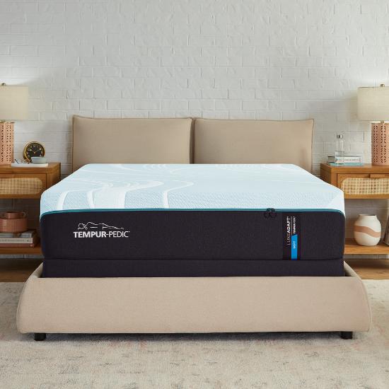 Picture of TEMPUR-PEDIC TEMPUR-LuxeAdapt® Soft Mattress